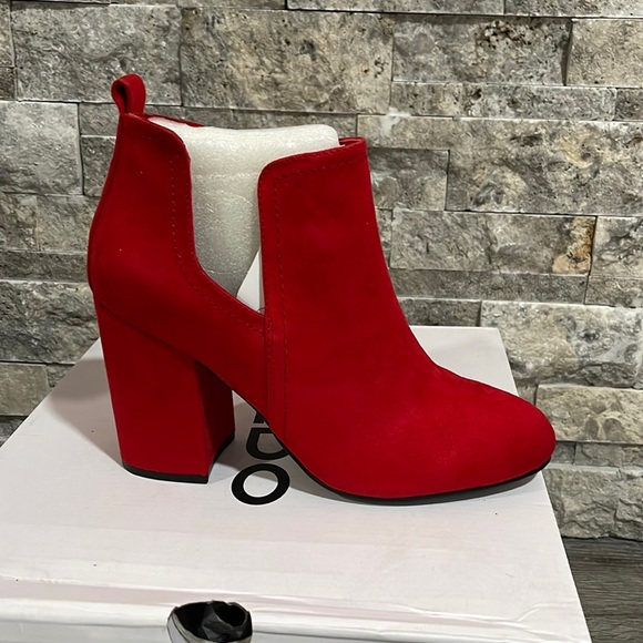 Suede - Picture 1 of 3
